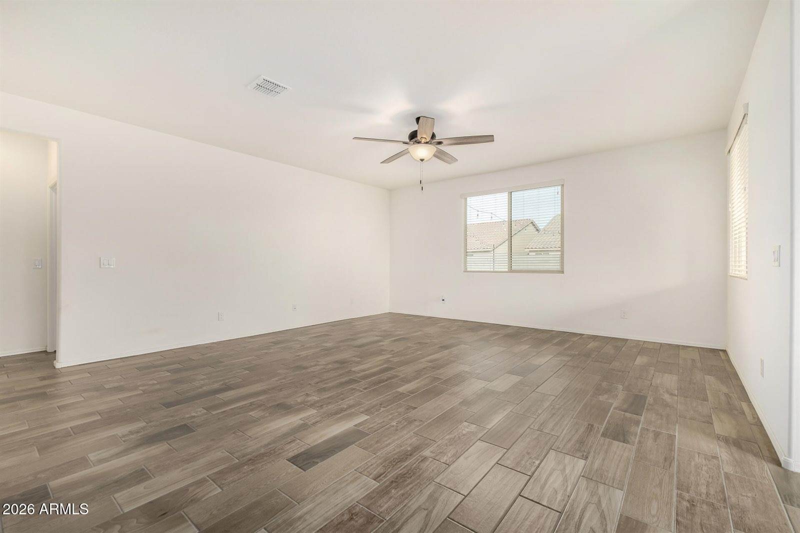 1950 West Larissa Lane, San Tan Valley, AZ 85144