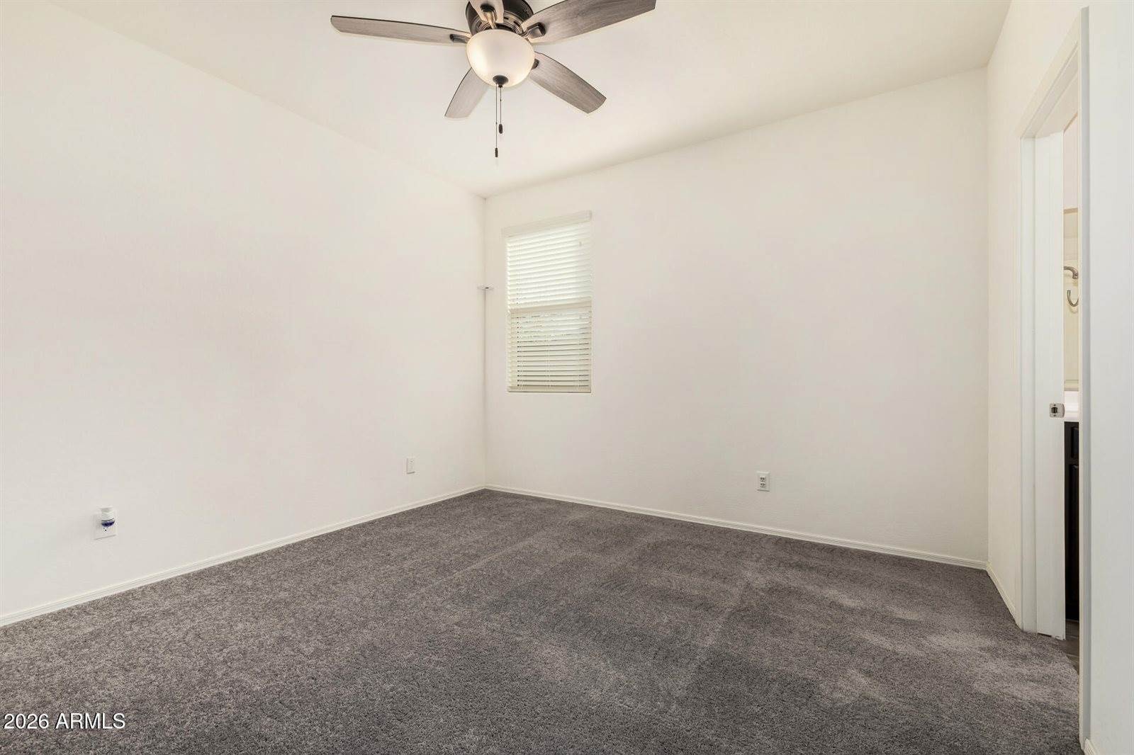 1950 West Larissa Lane, San Tan Valley, AZ 85144