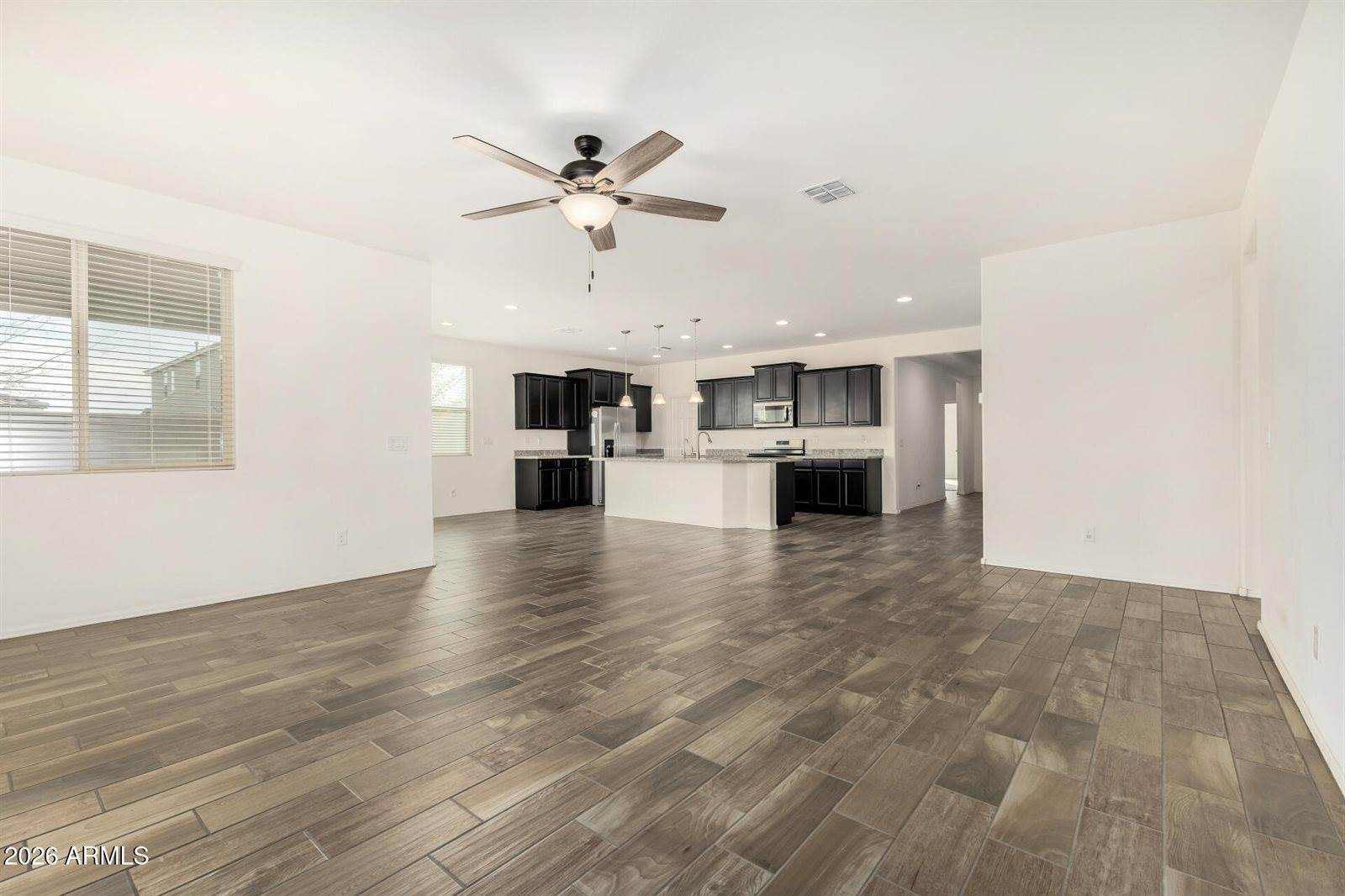 1950 West Larissa Lane, San Tan Valley, AZ 85144