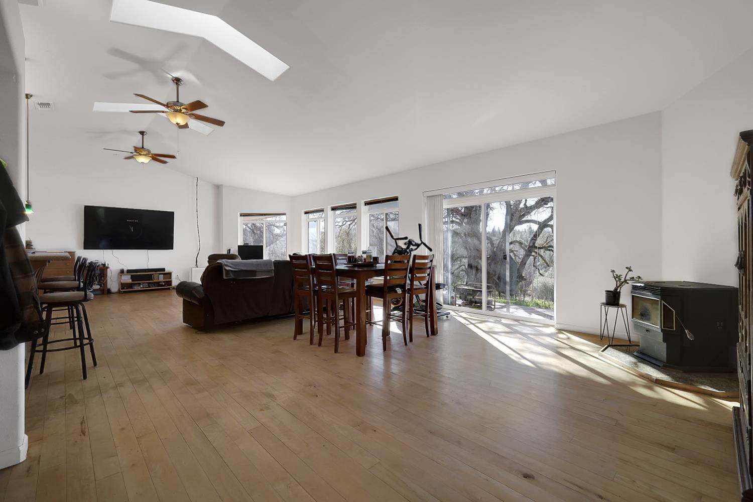 20516 Pleasant Valley Road, North San Juan, CA 95960