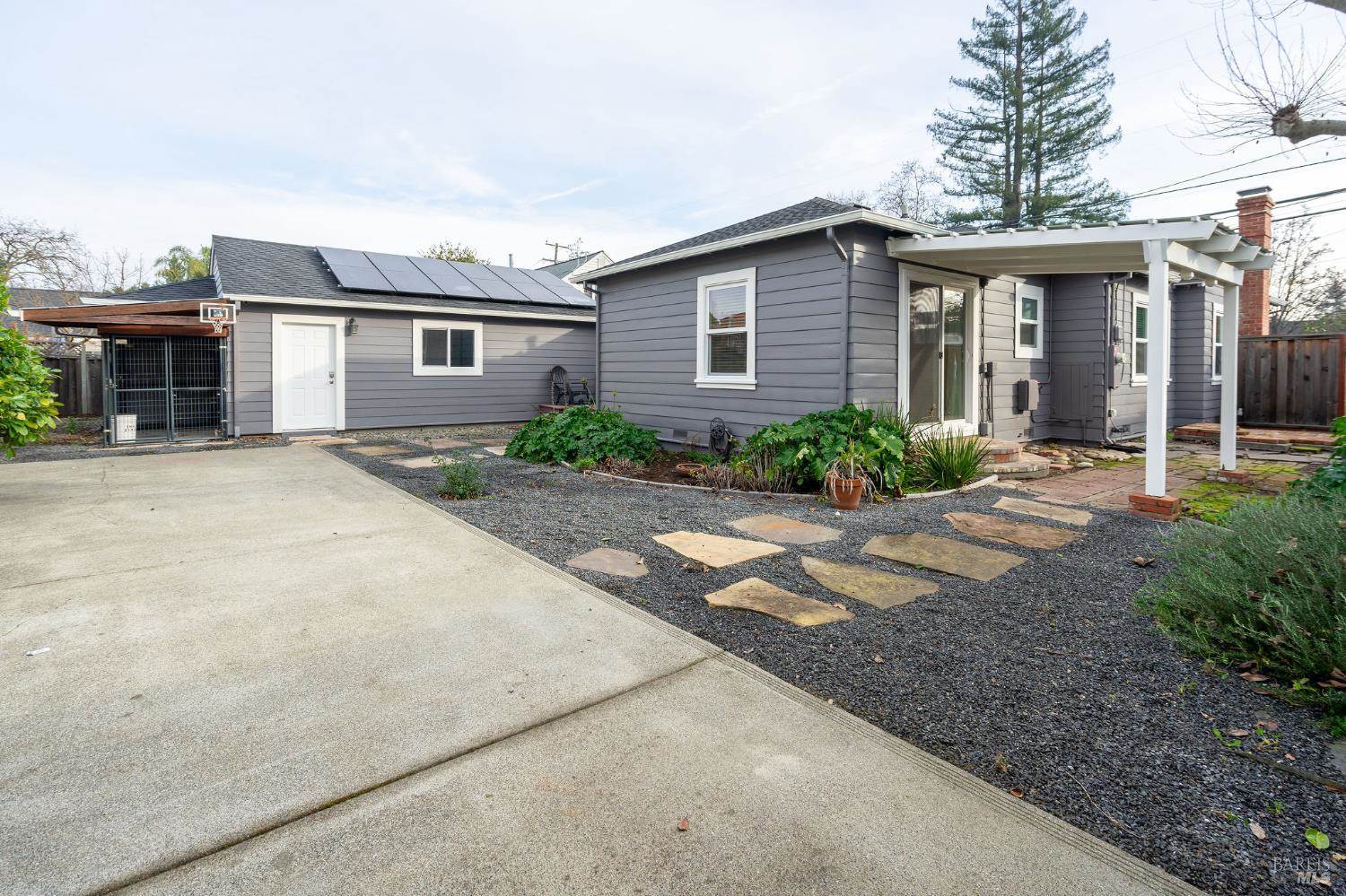 1803 Humboldt Street, Santa Rosa, CA 95404