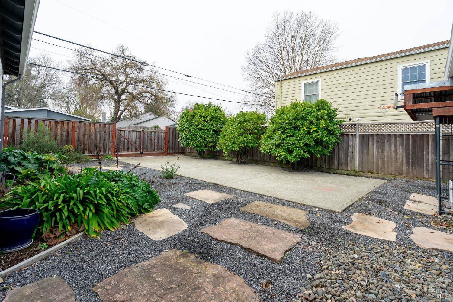 1803 Humboldt Street, Santa Rosa, CA 95404