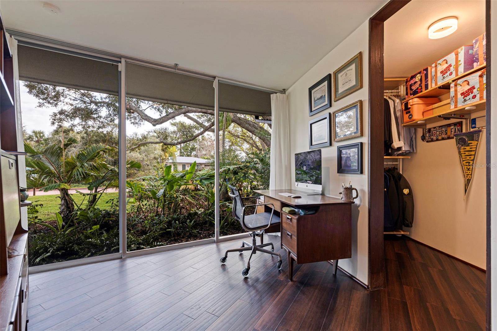 7117 Sunshine Drive South, Saint Petersburg, FL 33705