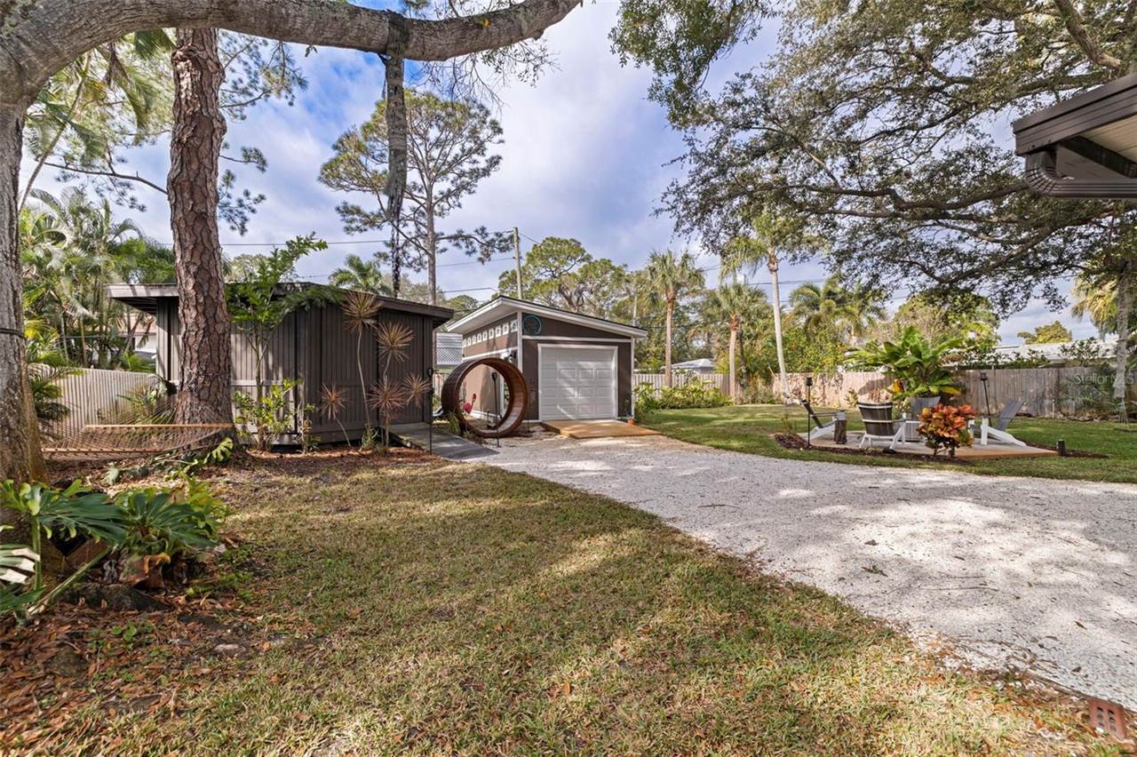 7117 Sunshine Drive South, Saint Petersburg, FL 33705