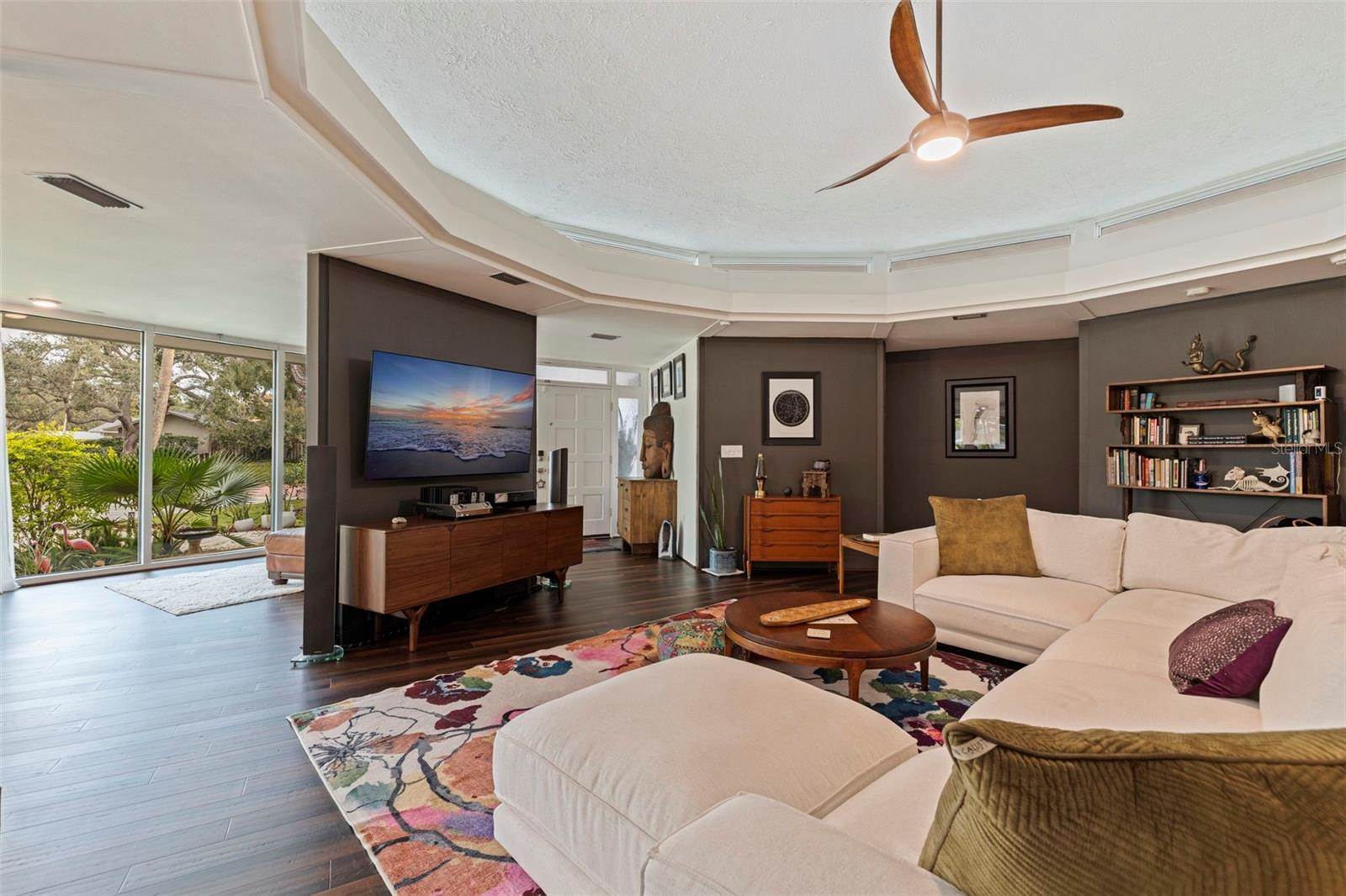 7117 Sunshine Drive South, Saint Petersburg, FL 33705