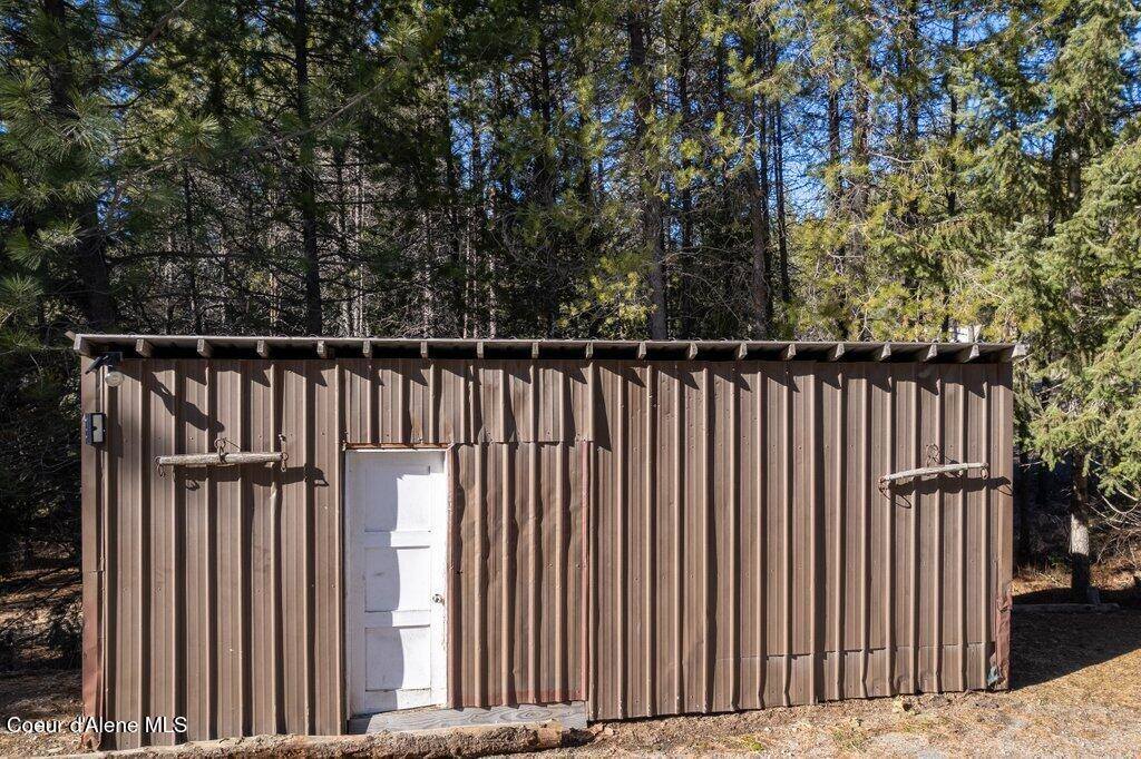 34517 North Hayden Dr, Spirit Lake, ID 83869