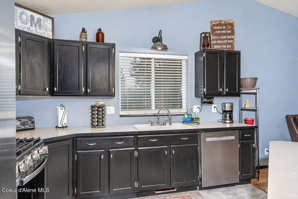 34517 North Hayden Dr, Spirit Lake, ID 83869