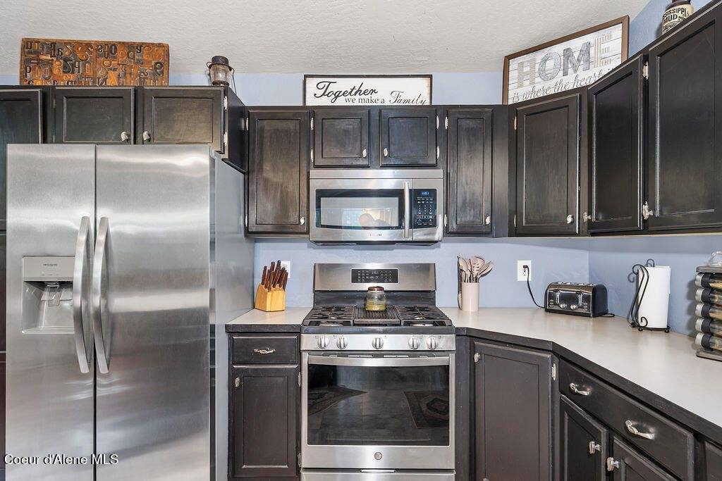 34517 North Hayden Dr, Spirit Lake, ID 83869