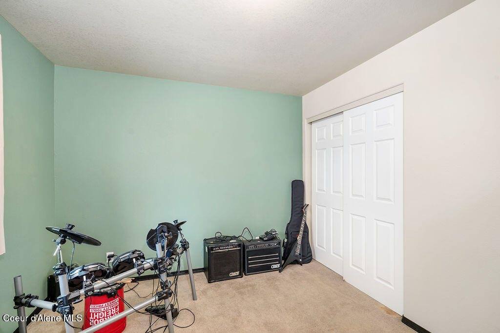 34517 North Hayden Dr, Spirit Lake, ID 83869