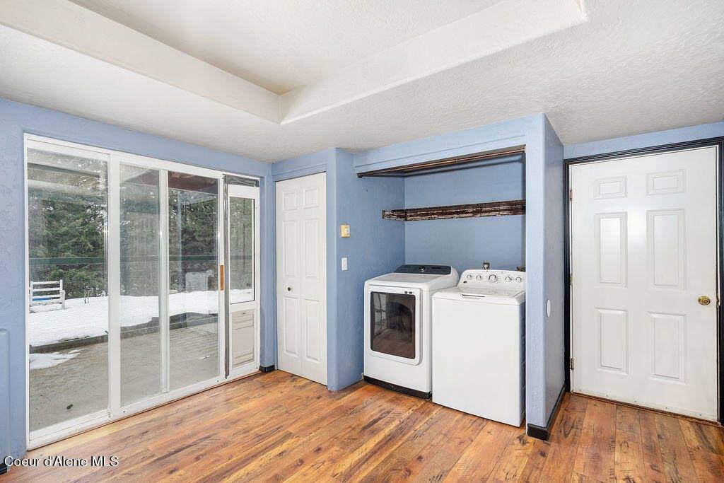 34517 North Hayden Dr, Spirit Lake, ID 83869