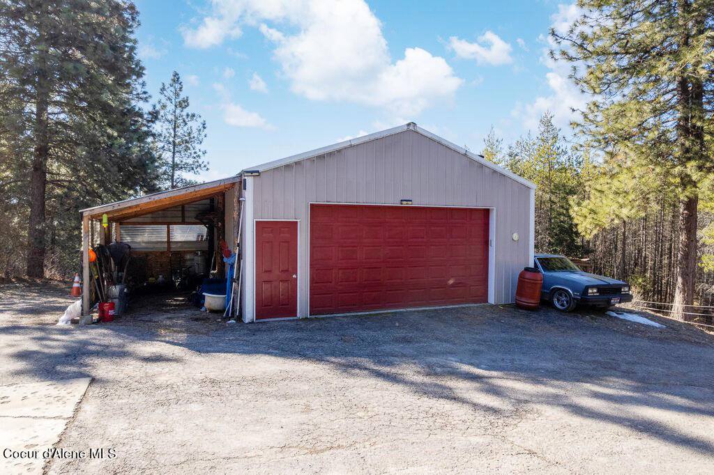 34517 North Hayden Dr, Spirit Lake, ID 83869