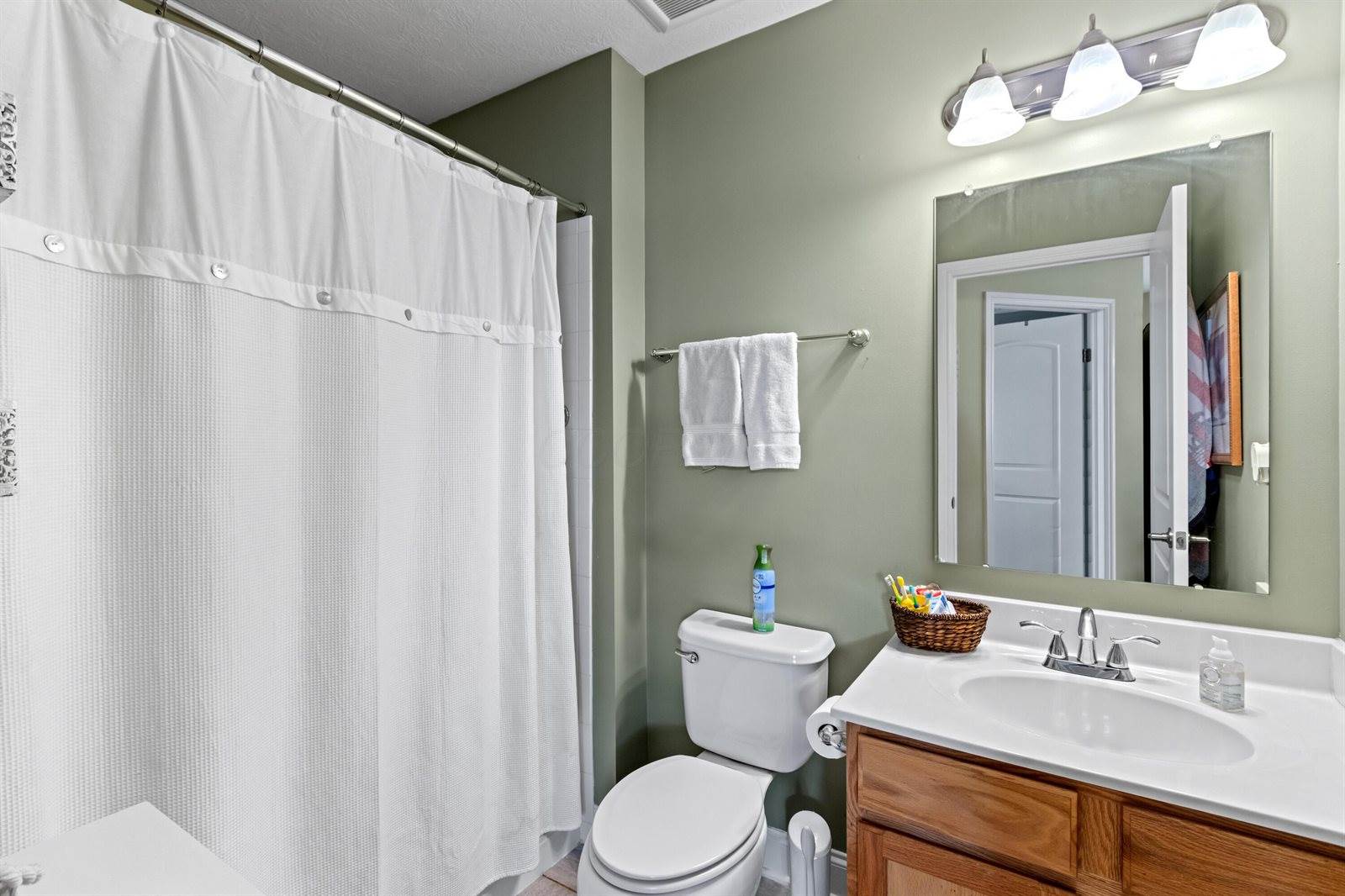 5544 Knollbrook Drive, Westerville, OH 43081