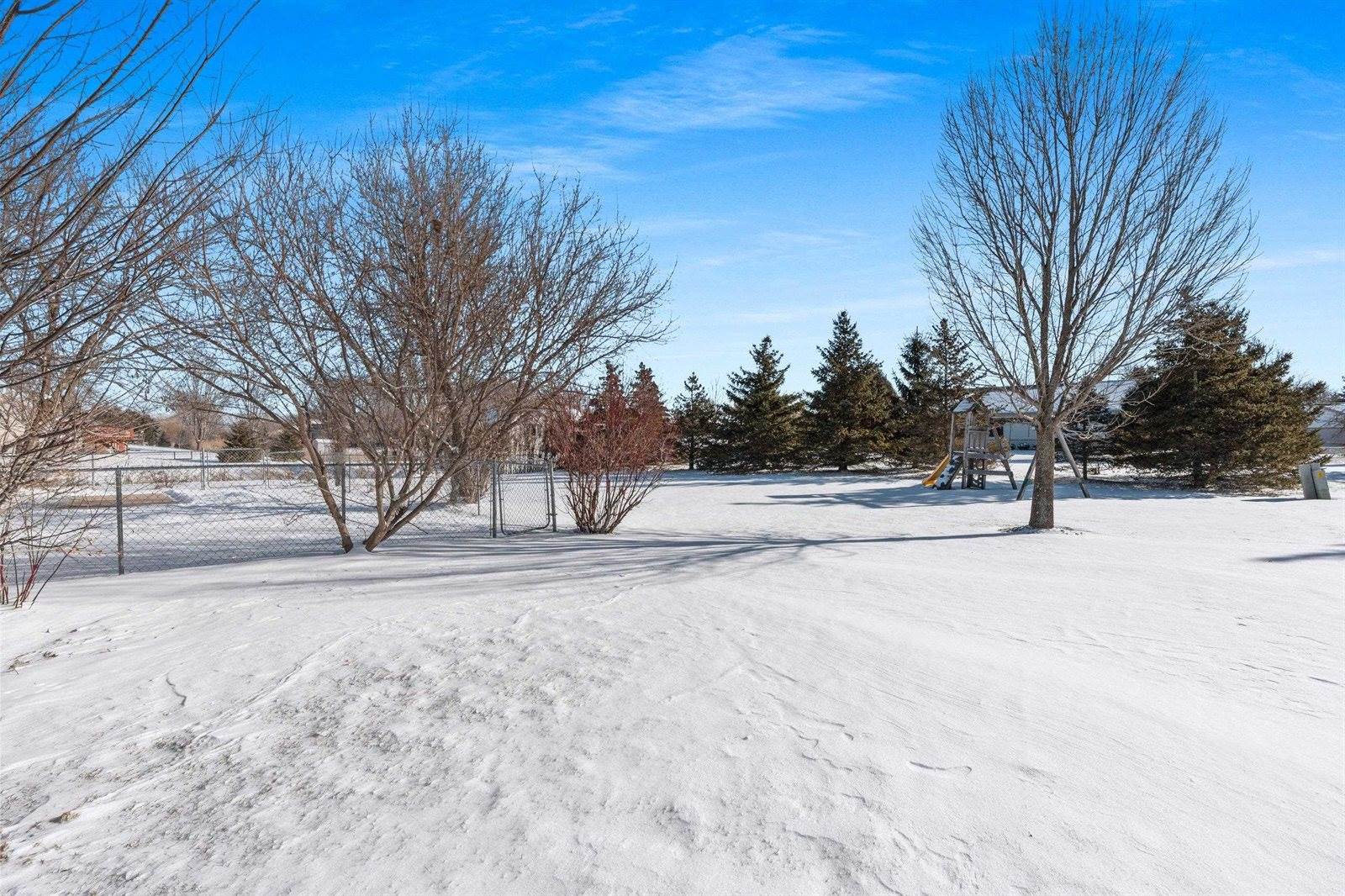 1826 N Lily of The Valley Drive, Greenville, WI 54942