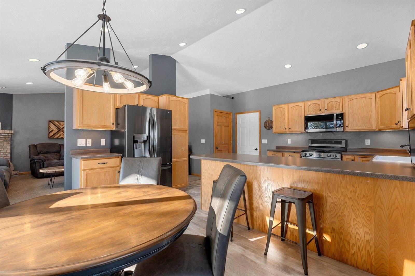 1826 N Lily of The Valley Drive, Greenville, WI 54942