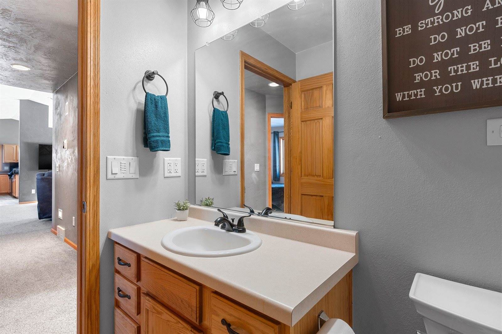 1826 N Lily of The Valley Drive, Greenville, WI 54942