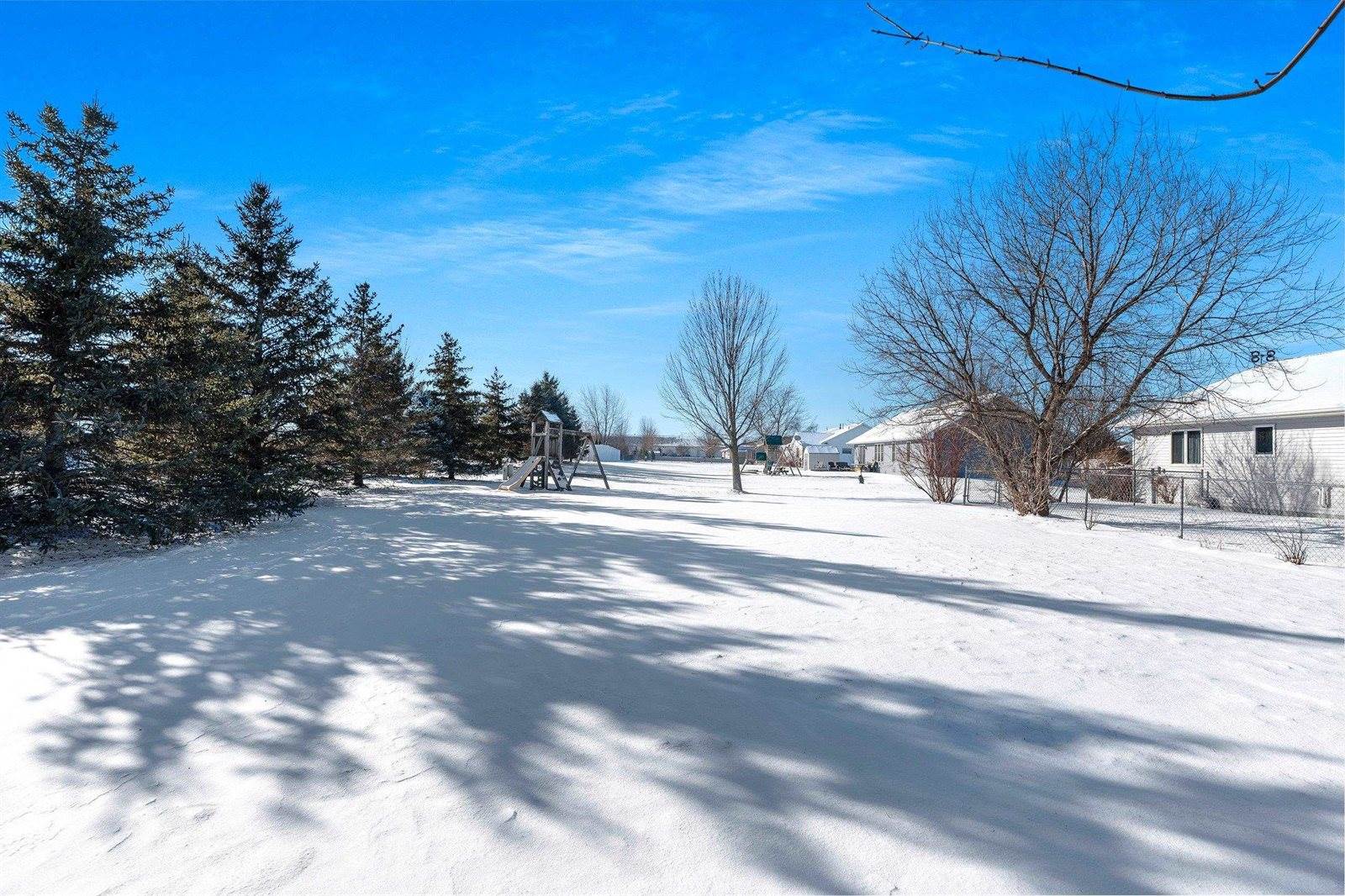 1826 N Lily of The Valley Drive, Greenville, WI 54942