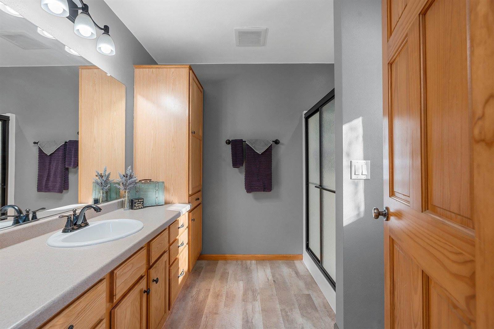 1826 N Lily of The Valley Drive, Greenville, WI 54942