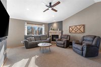 1826 N Lily of The Valley Drive, Greenville, WI 54942