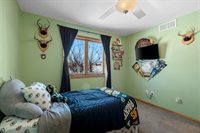1826 N Lily of The Valley Drive, Greenville, WI 54942
