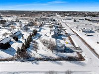 1826 N Lily of The Valley Drive, Greenville, WI 54942