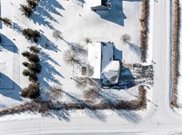 1826 N Lily of The Valley Drive, Greenville, WI 54942