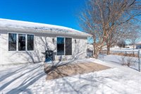 1826 N Lily of The Valley Drive, Greenville, WI 54942