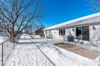 1826 N Lily of The Valley Drive, Greenville, WI 54942