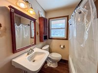 3012 Willow Dr, La Crosse, WI 54601