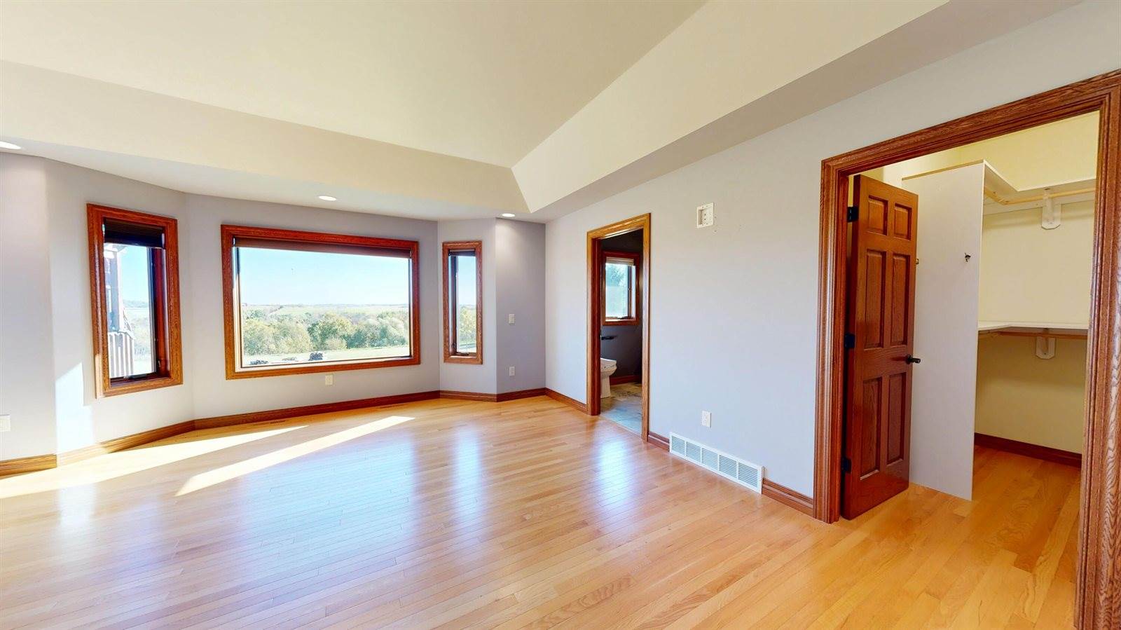 S3358 Hass Ln, Harmony, WI 54665