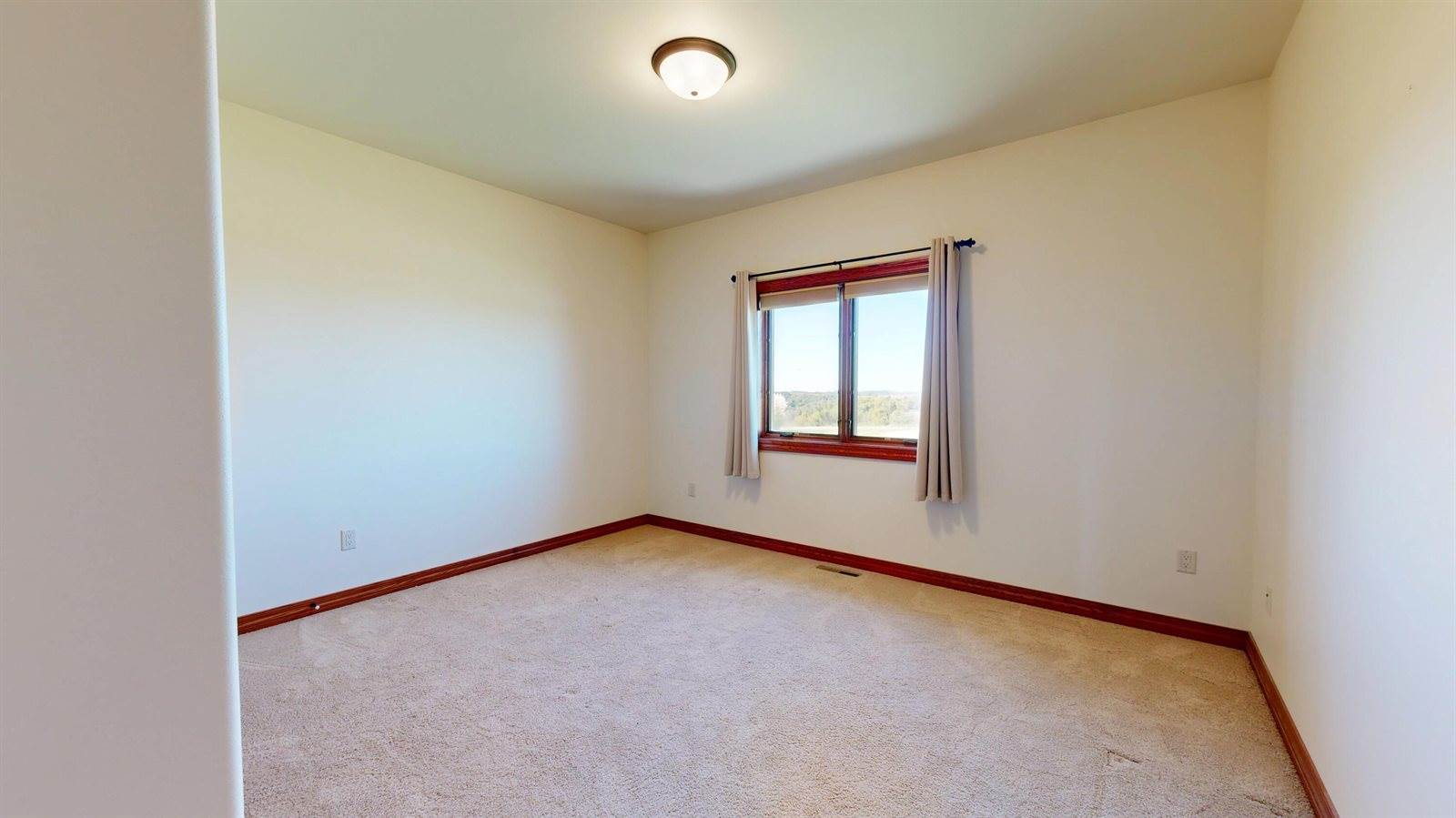 S3358 Hass Ln, Harmony, WI 54665