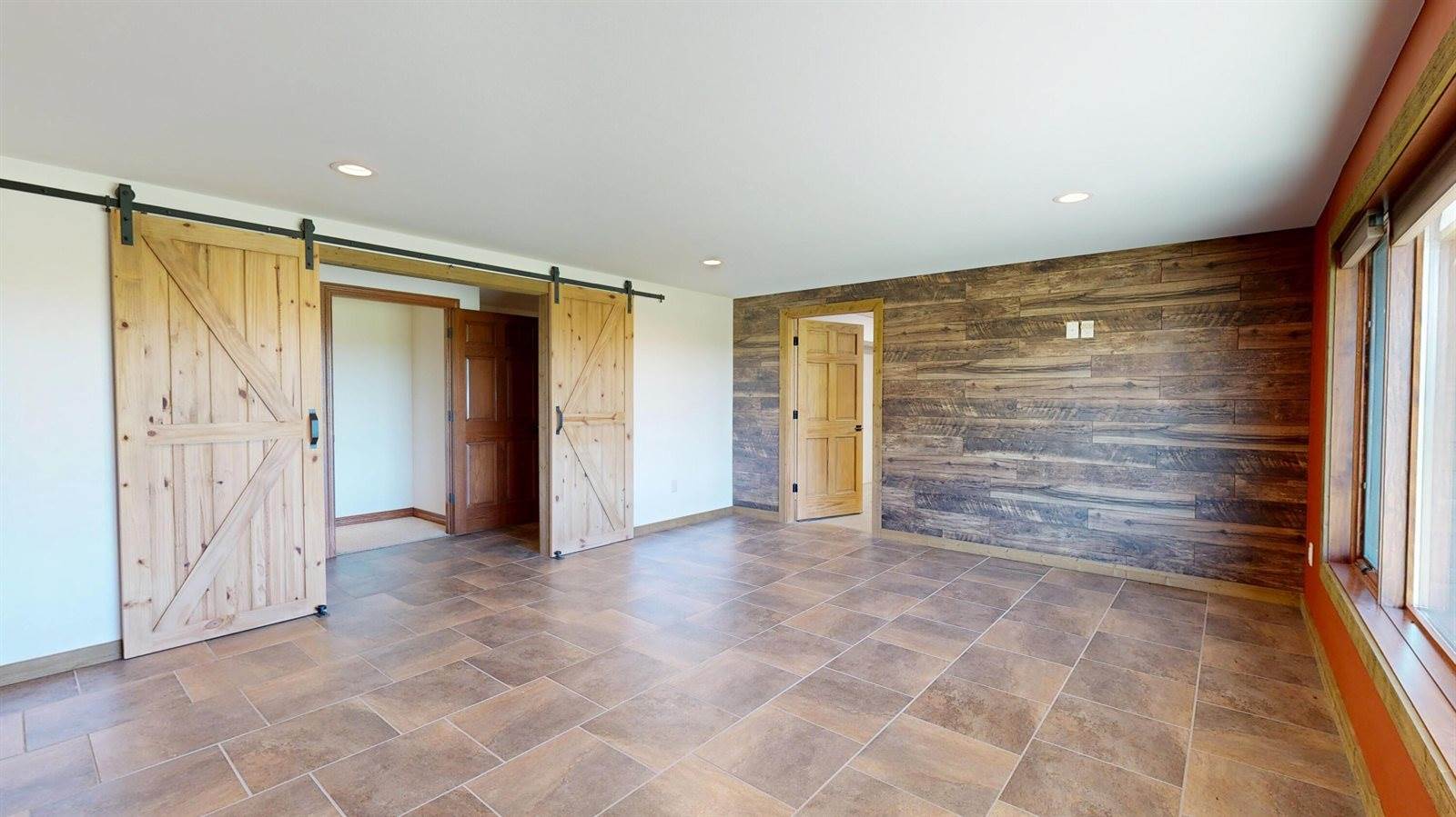 S3358 Hass Ln, Harmony, WI 54665