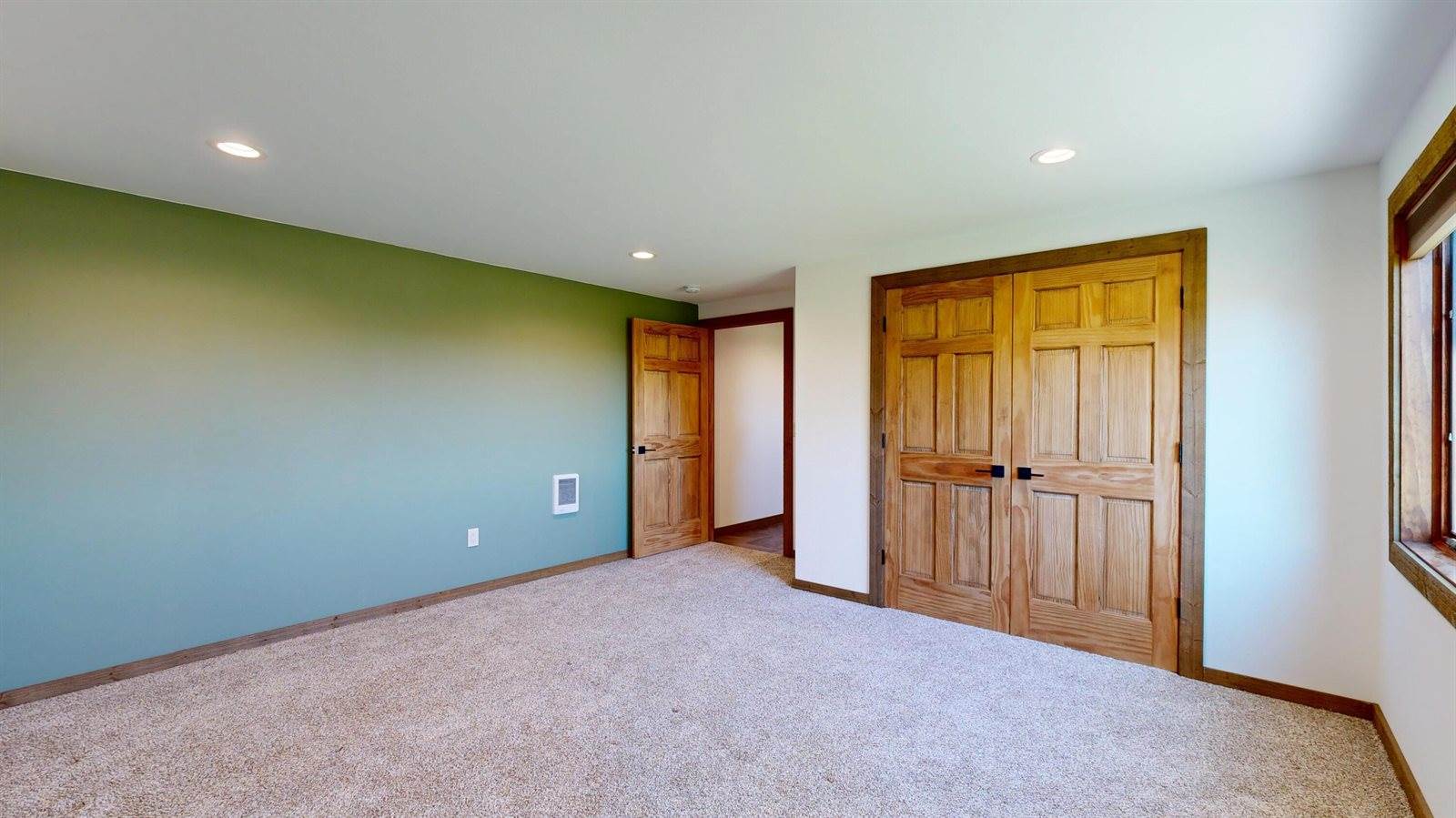 S3358 Hass Ln, Harmony, WI 54665