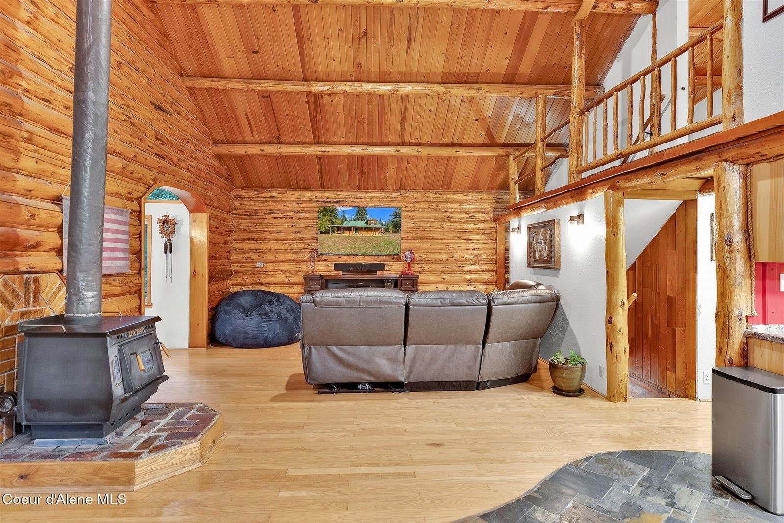 5077 West Nursery Ln, Spirit Lake, ID 83869