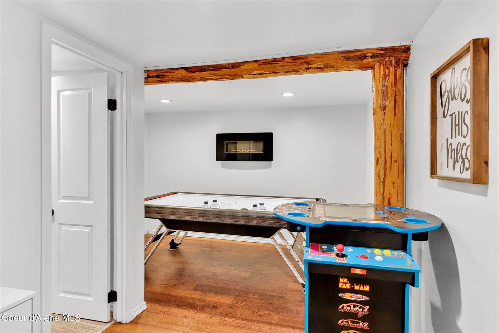 5077 West Nursery Ln, Spirit Lake, ID 83869