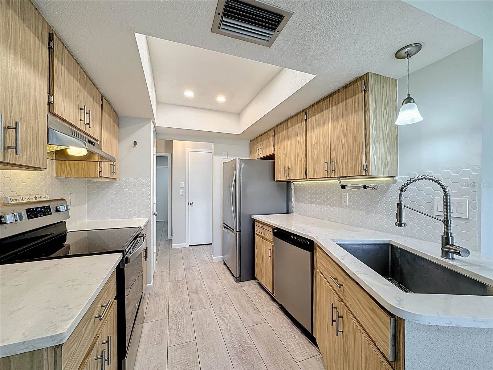 1614 Honey Court, Venice, FL 34293