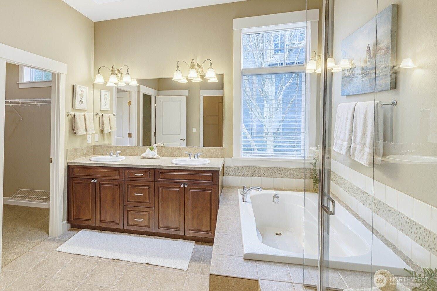 3875 Cameron Drive NE, Lacey, WA 98516