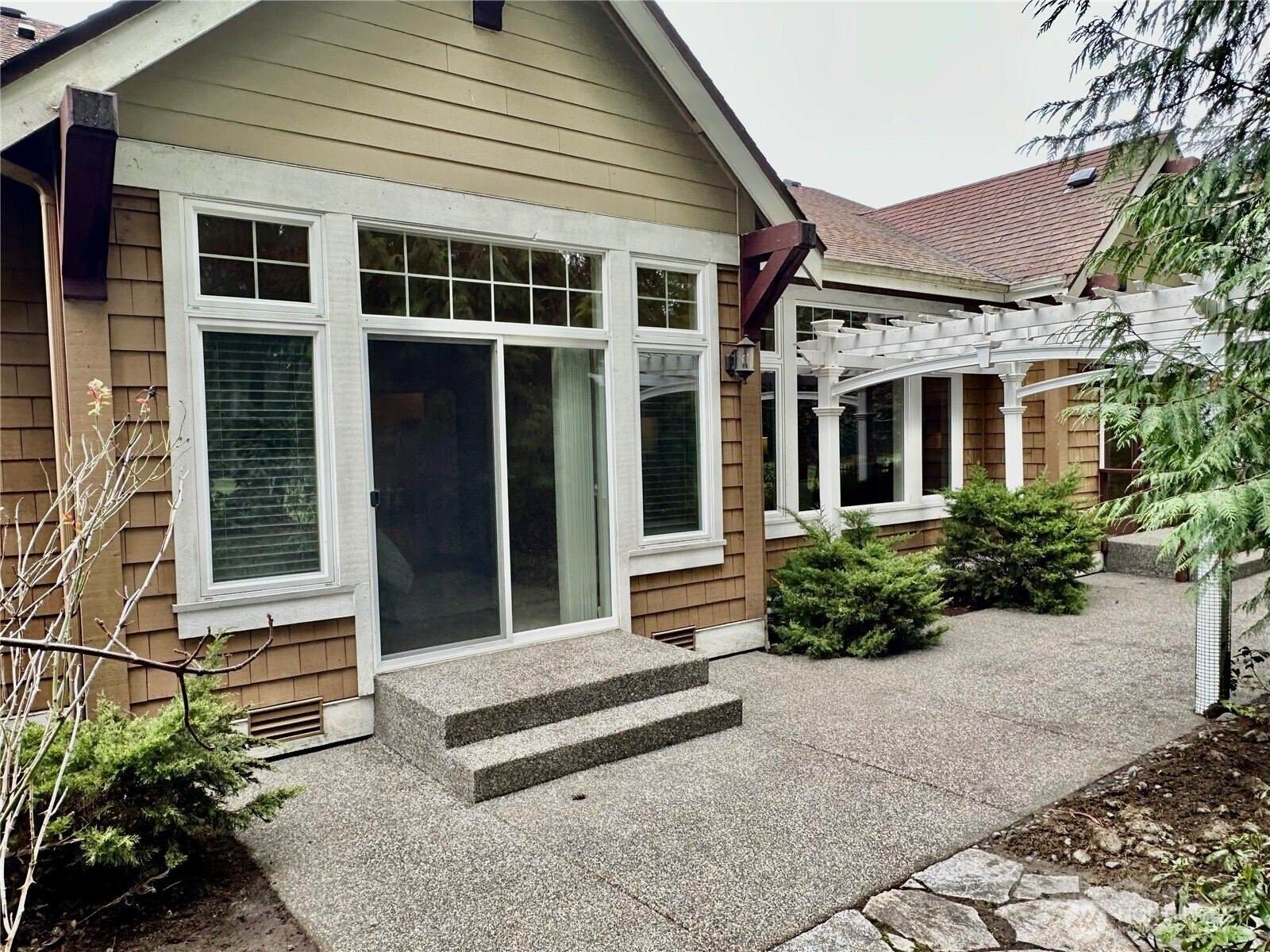 3875 Cameron Drive NE, Lacey, WA 98516