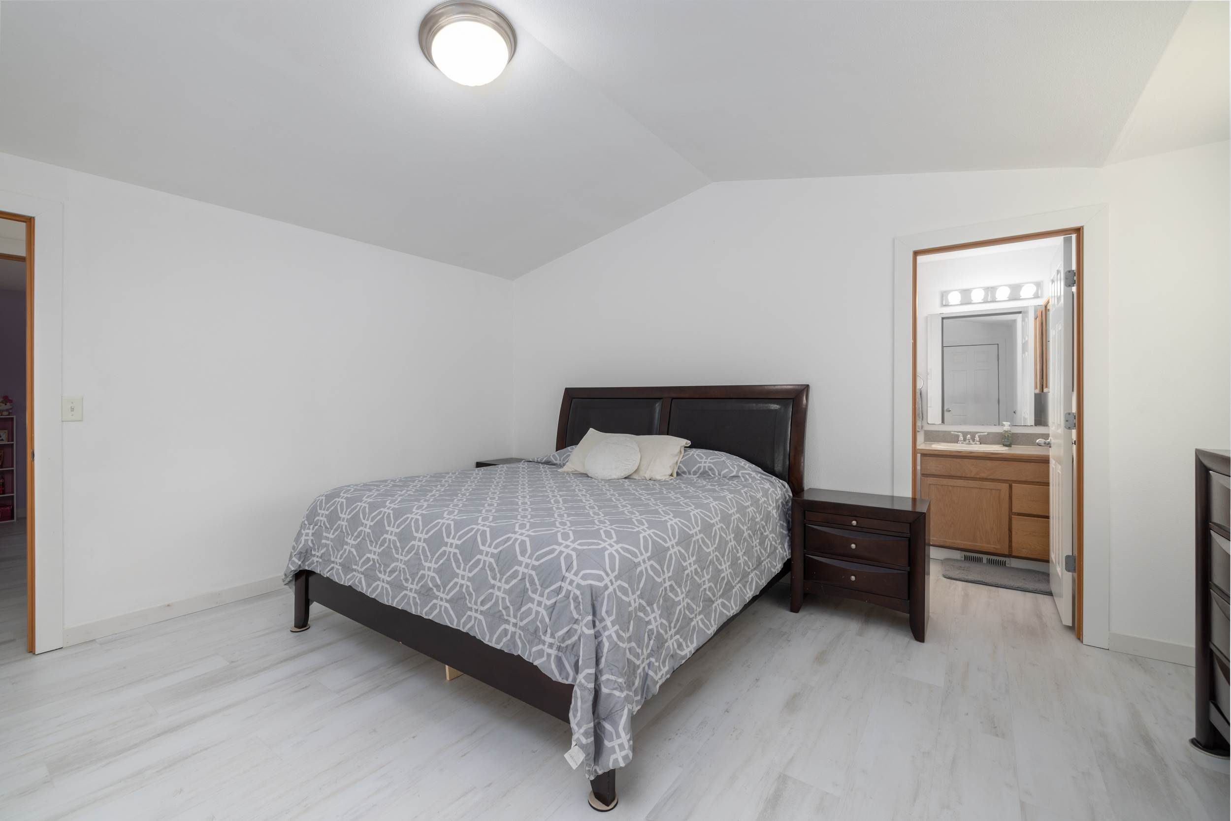 250 Dallas St, Mount Vernon, WA 98274