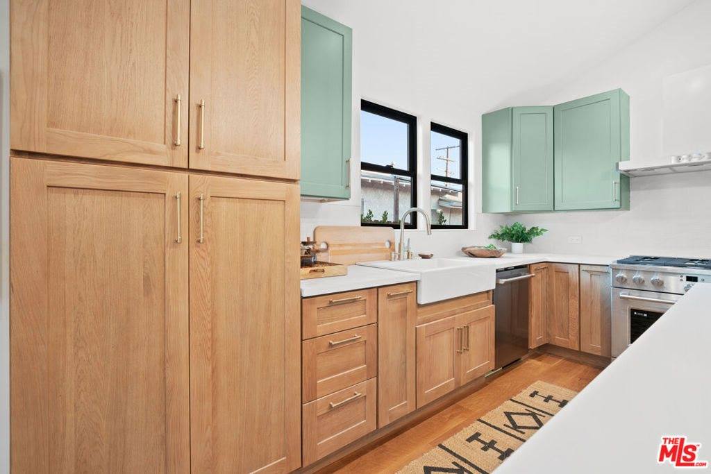 5252 Range View Avenue, Los Angeles, CA 90042