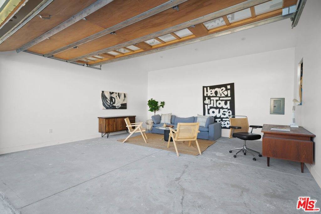 5252 Range View Avenue, Los Angeles, CA 90042