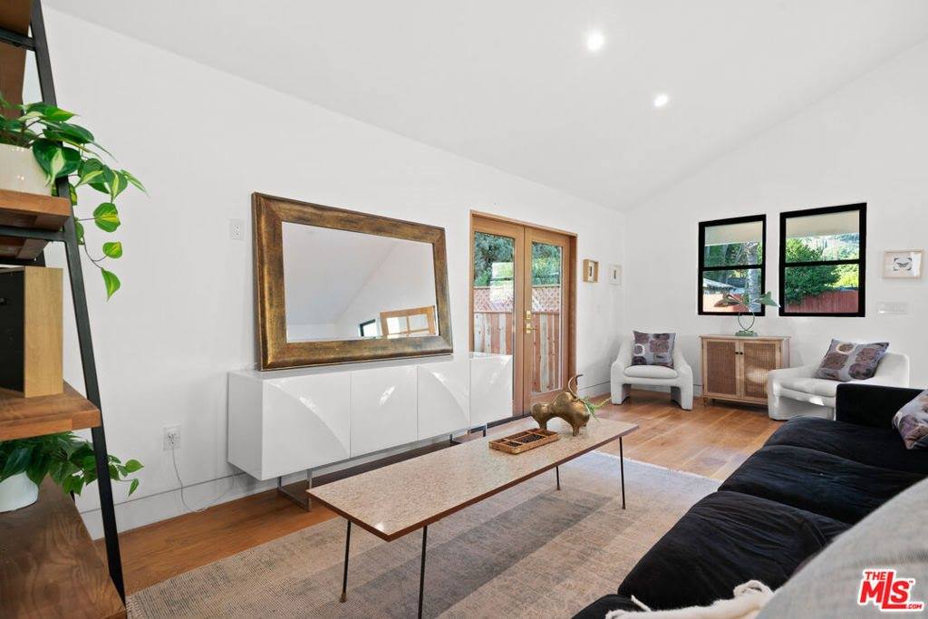 5252 Range View Avenue, Los Angeles, CA 90042