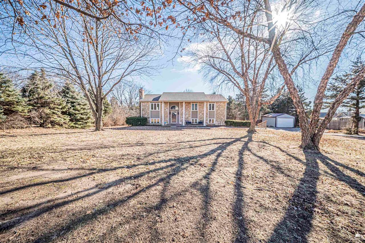 3223 Weaver Drive, Milford, KS 66514