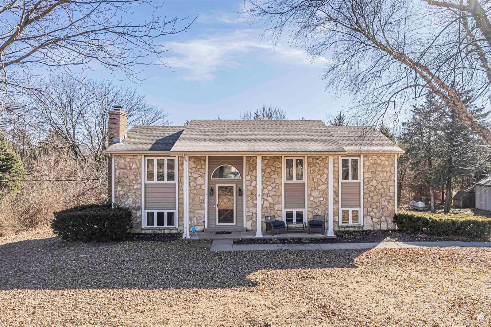 3223 Weaver Drive, Milford, KS 66514