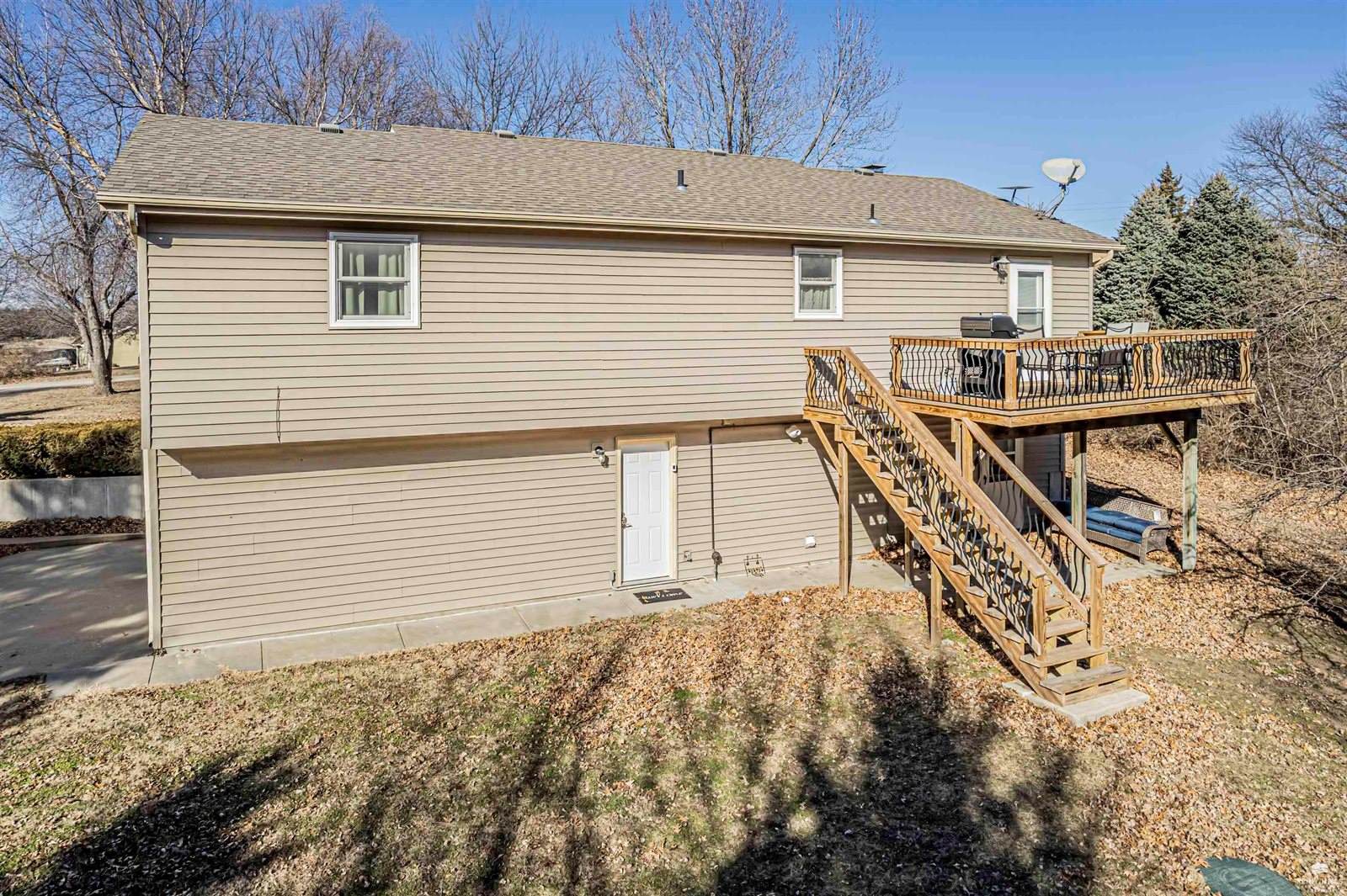 3223 Weaver Drive, Milford, KS 66514