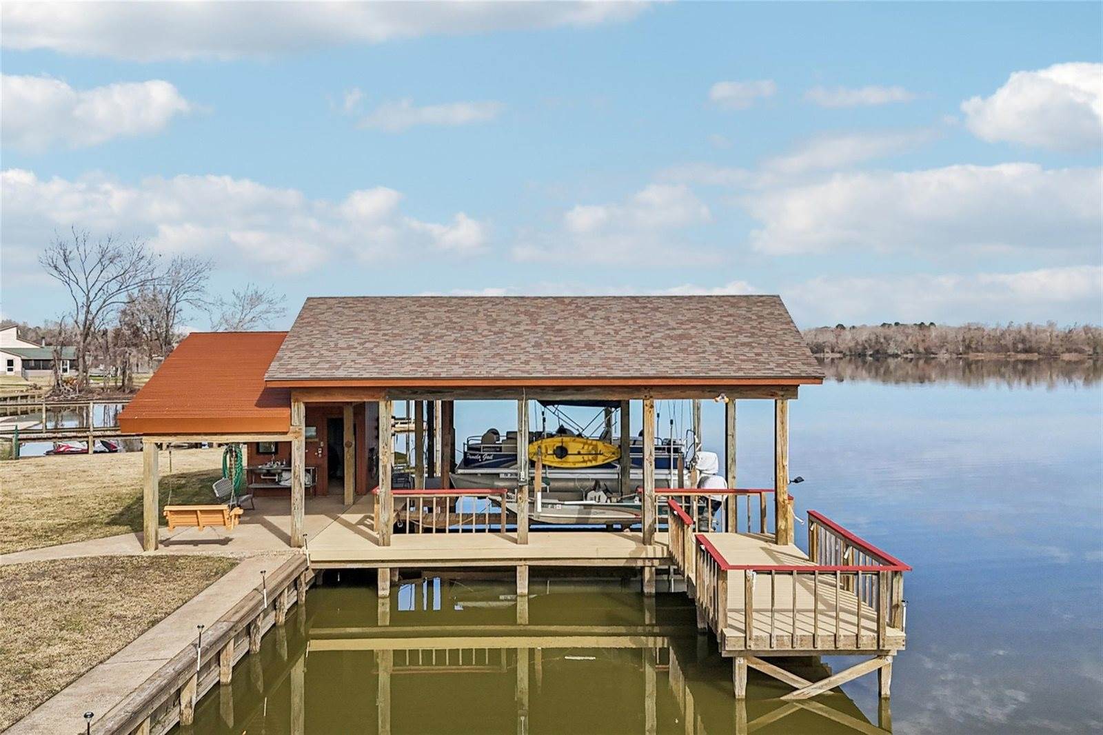 94 Lake View Drive, Huntsville, TX 77320