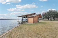 94 Lake View Drive, Huntsville, TX 77320