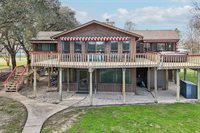 94 Lake View Drive, Huntsville, TX 77320