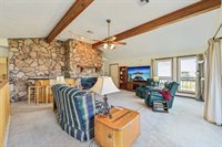 94 Lake View Drive, Huntsville, TX 77320