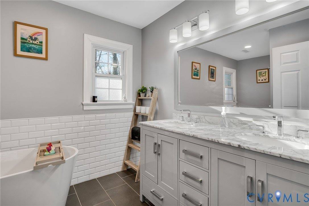 10219 Windbluff Drive, Henrico County, VA 23238