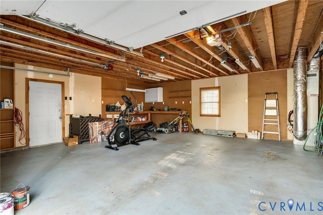 10219 Windbluff Drive, Henrico County, VA 23238